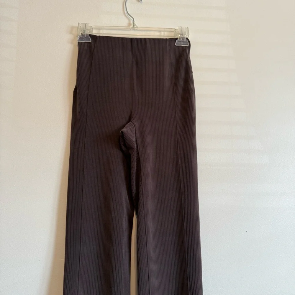 Lululemon ribbed soft stream flare espresso Brown Pants size 2